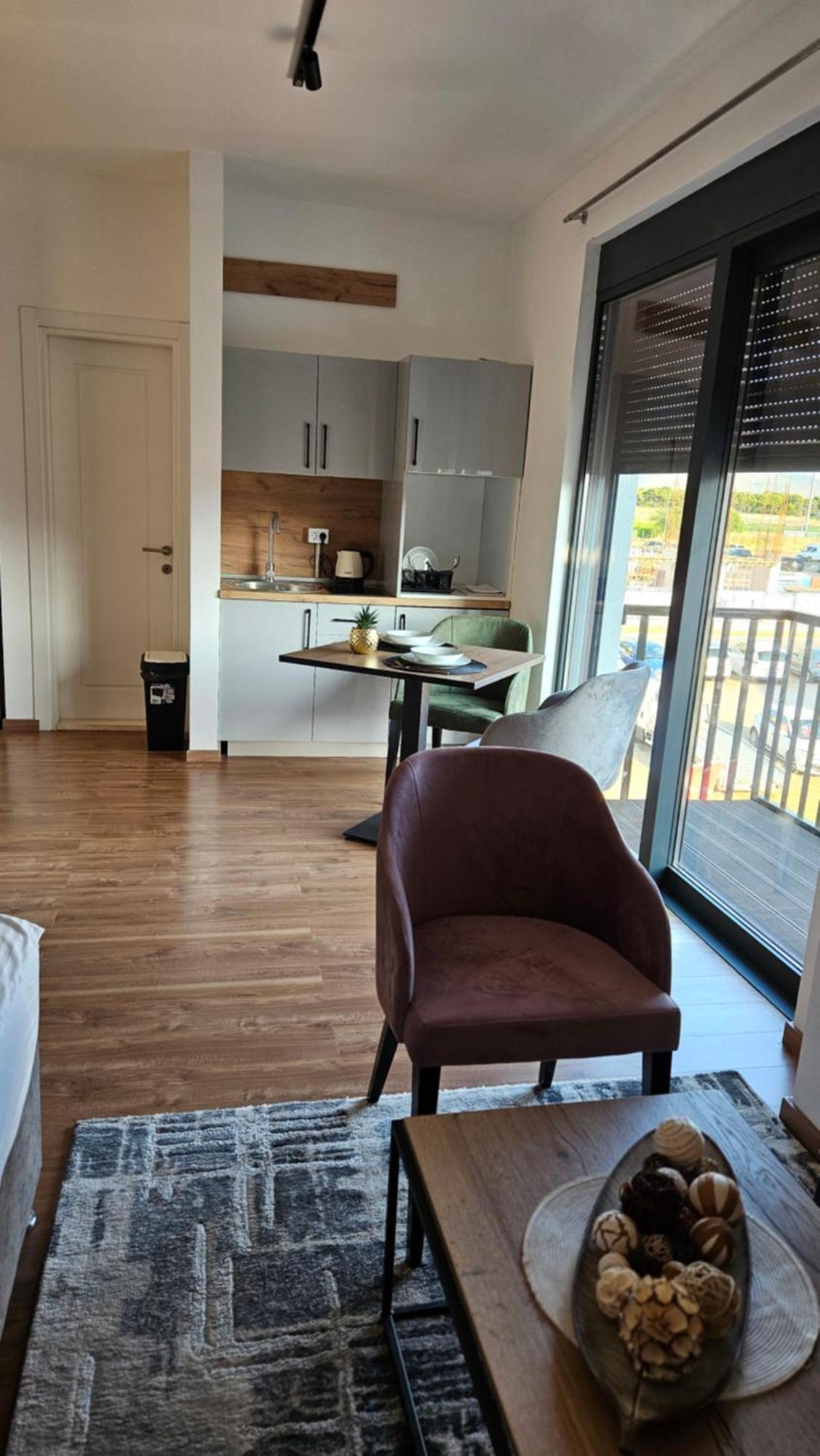 Podgorica Apartments Planet المظهر الخارجي الصورة
